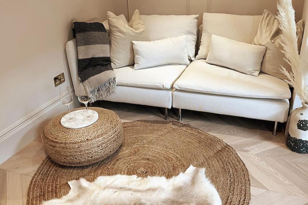 Апартаменты Courtyard Garden, Beautifully Finished Flat - Ba1 Бат Экстерьер фото